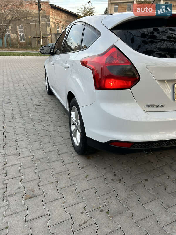 Хэтчбек Ford Focus 2014 в Черновцах