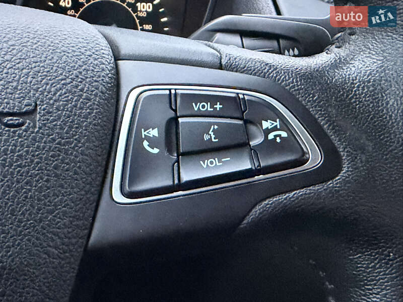 Седан Ford Focus 2018 в Николаеве фото 22 Седан Ford Focus 2018 в Николаеве