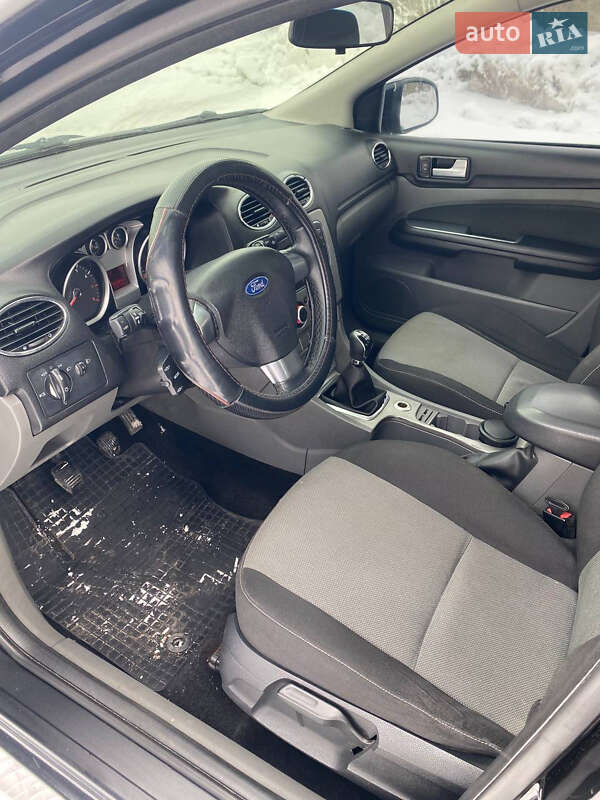 Седан Ford Focus 2010 в Чернигове
