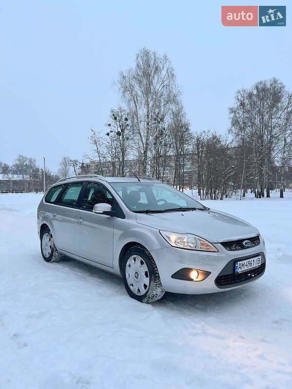 Універсал Ford Focus 2010 в Звягелі