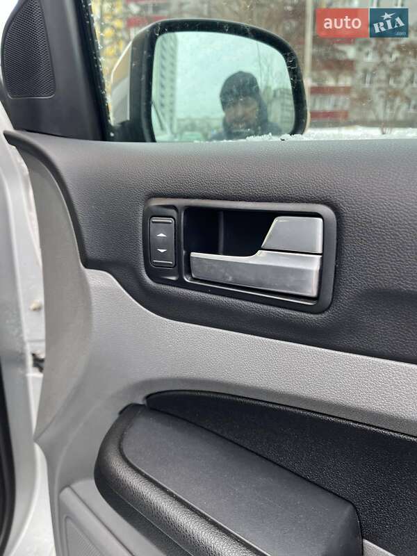 Хетчбек Ford Focus 2008 в Дніпрі