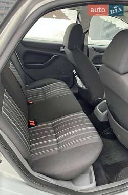Хетчбек Ford Focus 2008 в Дніпрі