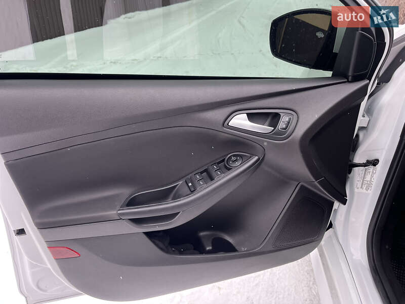 Седан Ford Focus 2016 в Києві