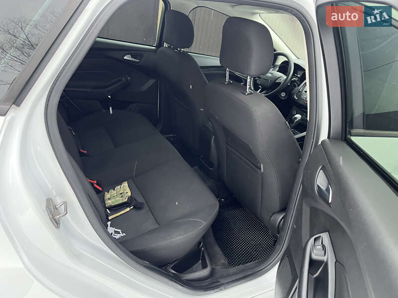 Седан Ford Focus 2016 в Києві