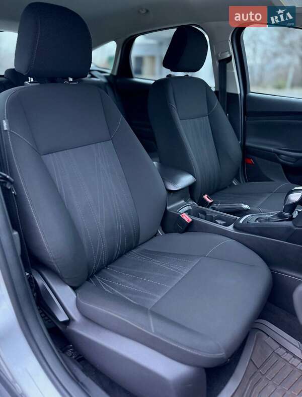 Хэтчбек Ford Focus 2015 в Днепре