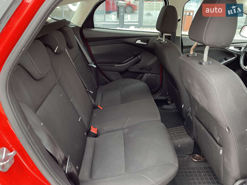 Хетчбек Ford Focus 2015 в Києві фото 23 Хетчбек Ford Focus 2015 в Києві