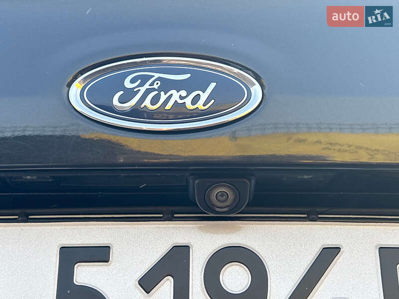 Седан Ford Focus 2015 в Киеве