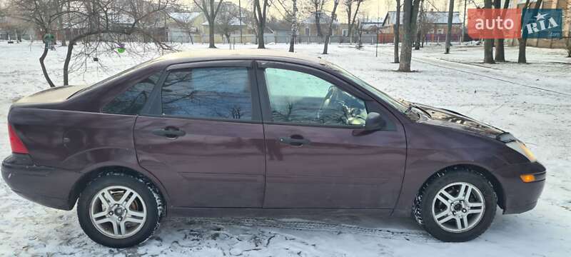 Седан Ford Focus 2001 в Черкасах