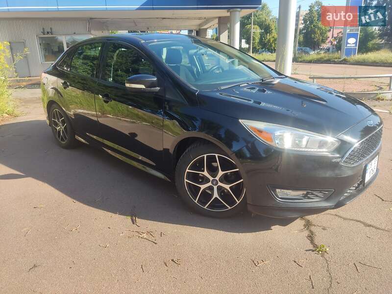 Седан Ford Focus 2015 в Чернигове