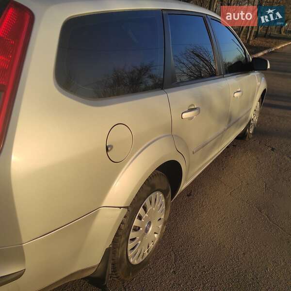 Універсал Ford Focus 2007 в Смоліному