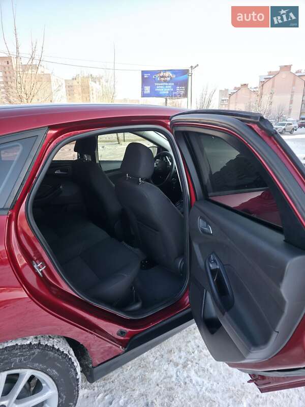 Хетчбек Ford Focus 2015 в Києві
