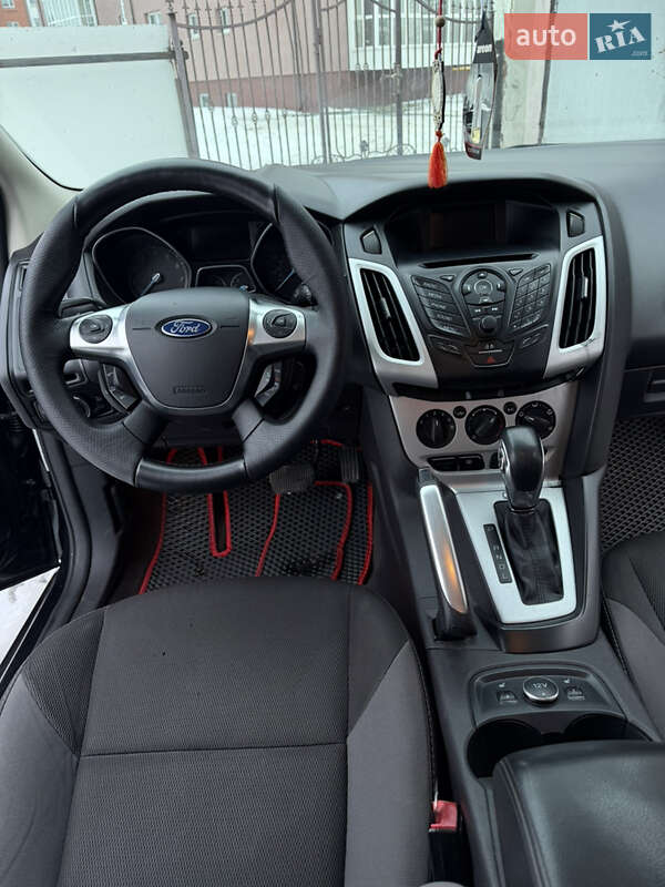 Седан Ford Focus 2013 в Стрые