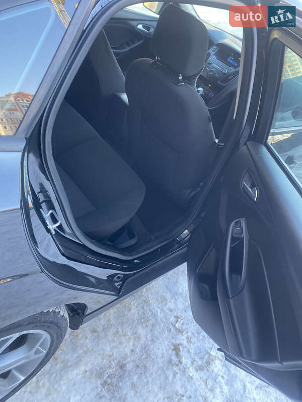 Седан Ford Focus 2015 в Чернігові