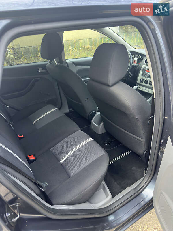 Універсал Ford Focus 2010 в Збаражі