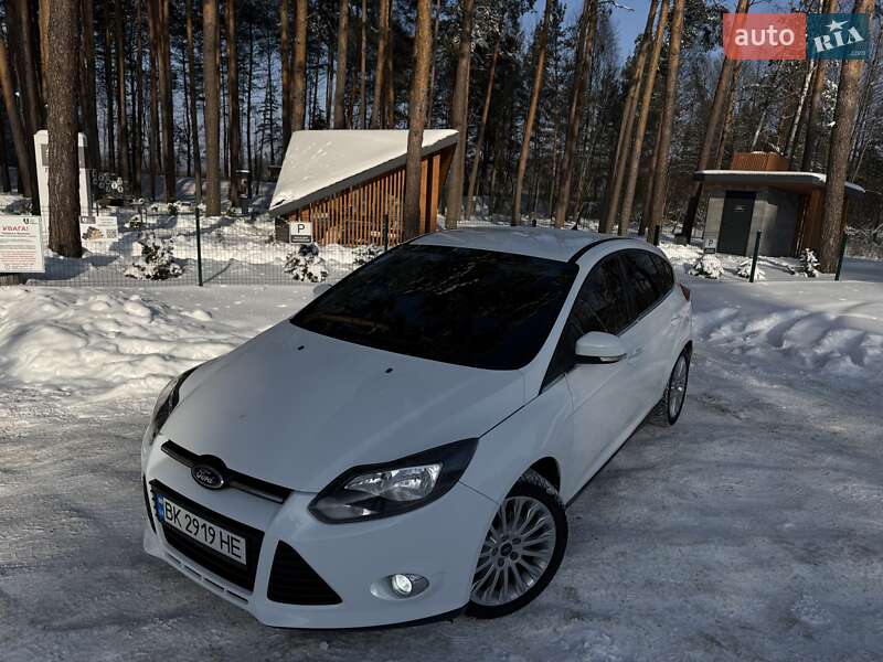 Хэтчбек Ford Focus 2013 в Киеве