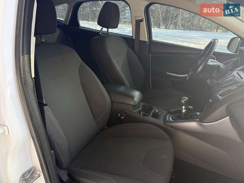 Хэтчбек Ford Focus 2013 в Киеве