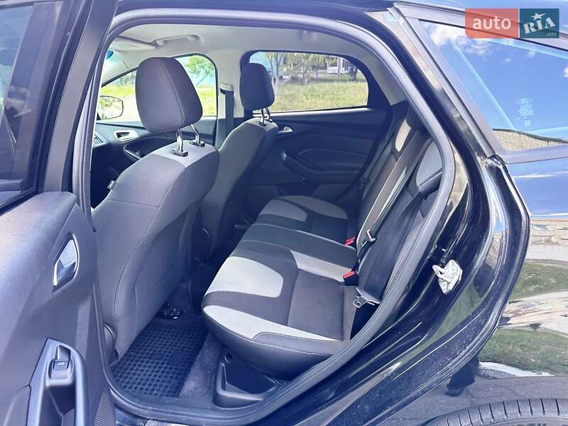 Хэтчбек Ford Focus 2012 в Запорожье