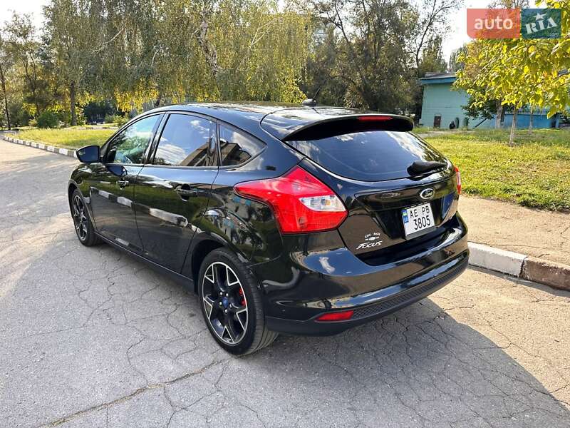 Хэтчбек Ford Focus 2012 в Запорожье