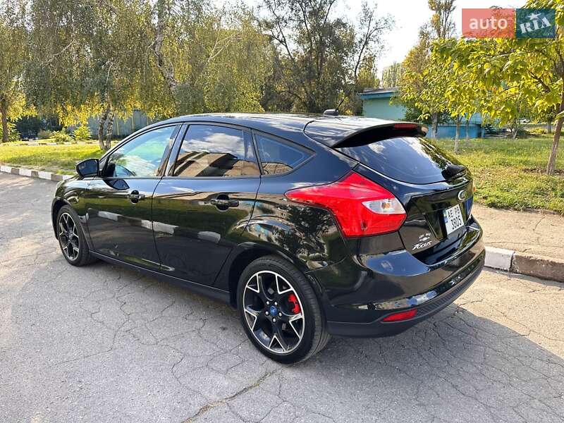Хэтчбек Ford Focus 2012 в Запорожье