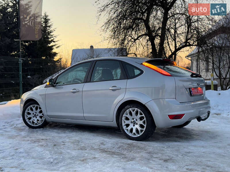 Хетчбек Ford Focus 2010 в Дрогобичі