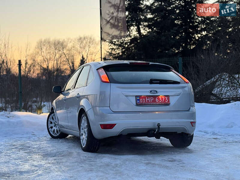 Хетчбек Ford Focus 2010 в Дрогобичі