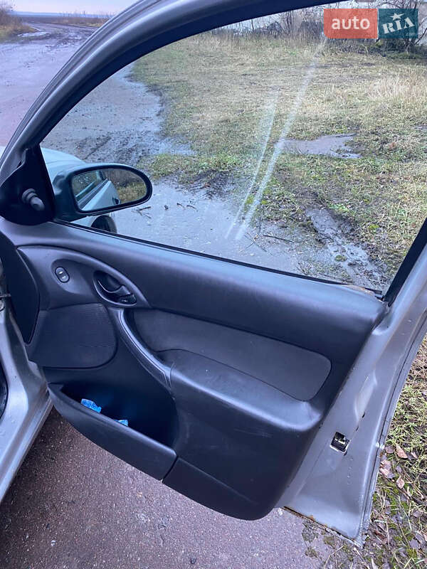 Универсал Ford Focus 1999 в Глухове фото 11 Универсал Ford Focus 1999 в Глухове