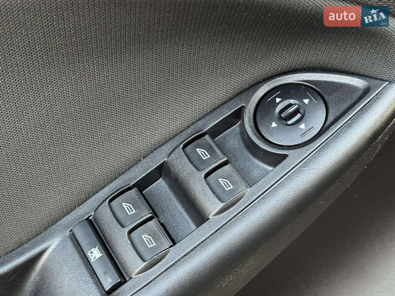 Седан Ford Focus 2017 в Миколаєві