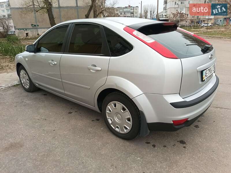 Хетчбек Ford Focus 2007 в Павлограді