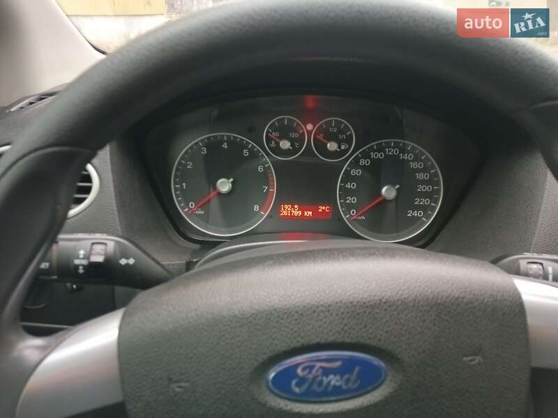 Хетчбек Ford Focus 2007 в Павлограді