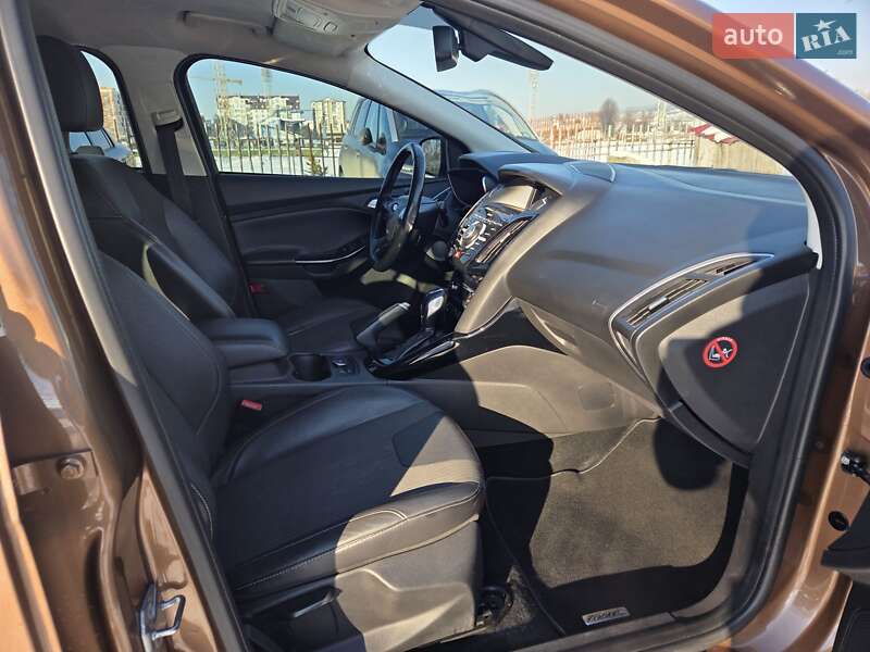 Хэтчбек Ford Focus 2013 в Ужгороде