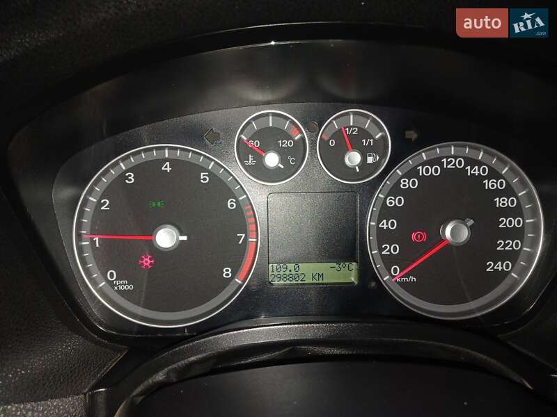 Седан Ford Focus 2007 в Новоукраїнці