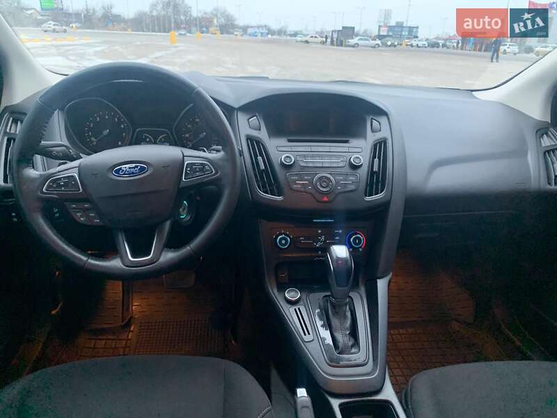 Хэтчбек Ford Focus 2016 в Одессе