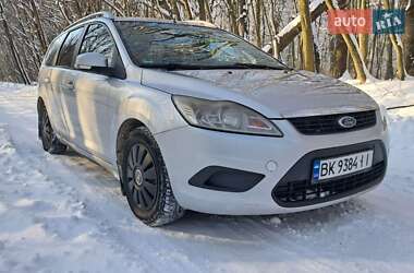 Универсал Ford Focus 2010 в Остроге