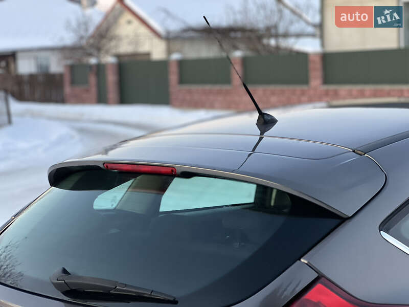 Хетчбек Ford Focus 2012 в Стрию