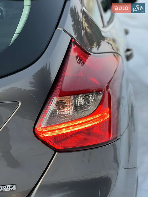 Хетчбек Ford Focus 2012 в Стрию