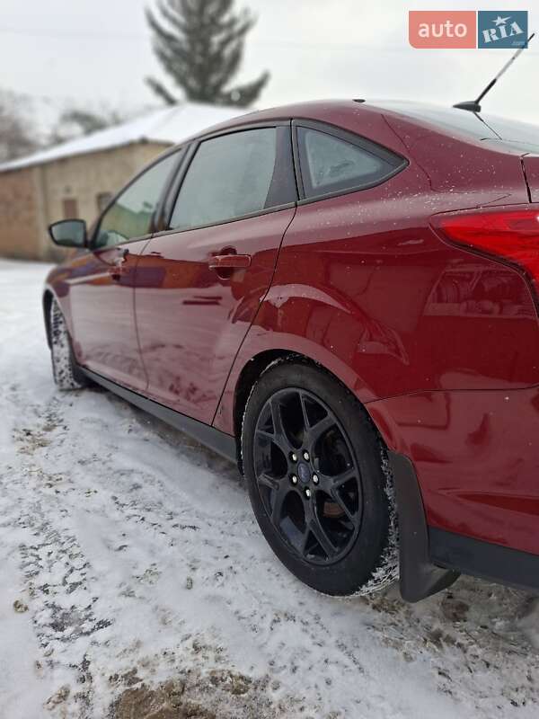 Седан Ford Focus 2013 в Ромнах