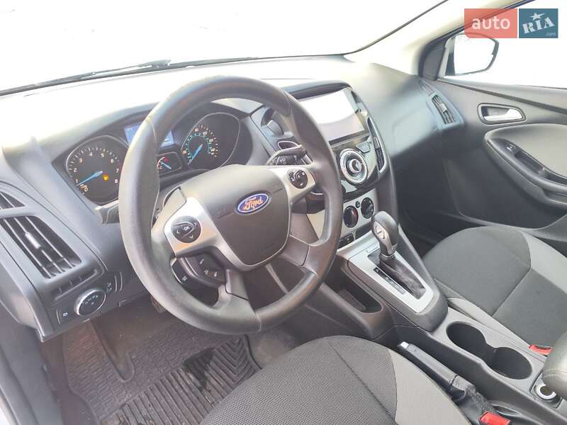 Хэтчбек Ford Focus 2014 в Киеве фото 22 Хэтчбек Ford Focus 2014 в Киеве