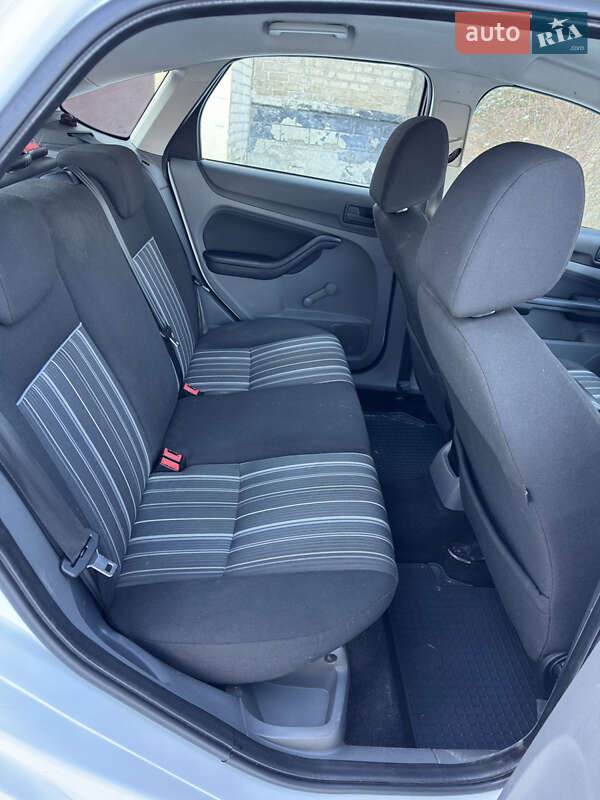 Хэтчбек Ford Focus 2011 в Балаклее