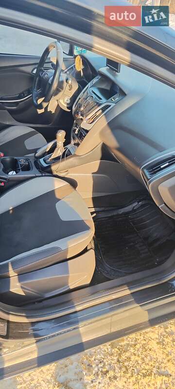 Хэтчбек Ford Focus 2011 в Харькове