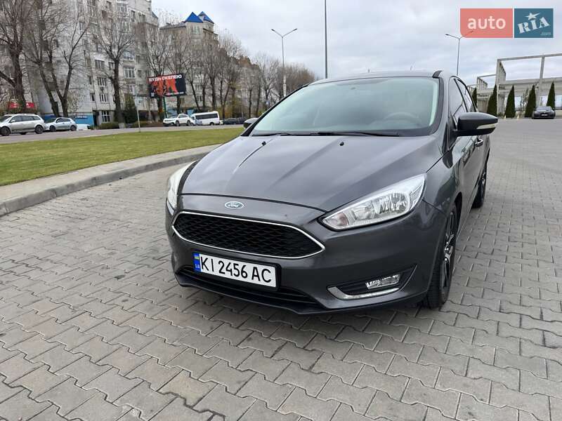 Седан Ford Focus 2017 в Киеве фото 4 Седан Ford Focus 2017 в Киеве