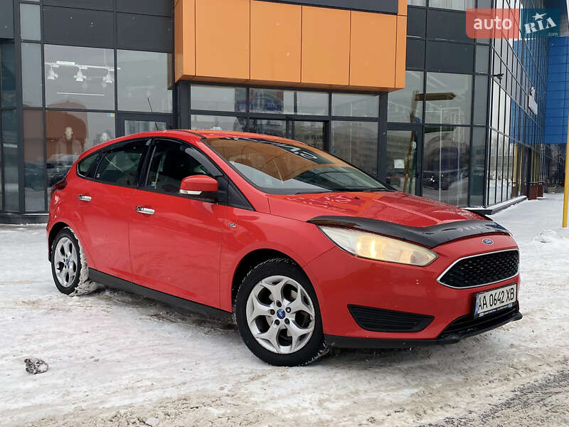 Хэтчбек Ford Focus 2015 в Киеве