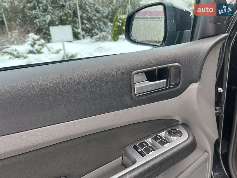Хетчбек Ford Focus 2010 в Києві фото 11 Хетчбек Ford Focus 2010 в Києві