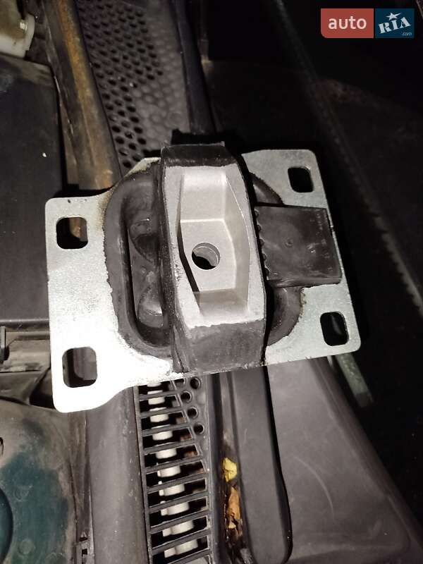 Седан Ford Focus 2000 в Дрогобичі фото 30 Седан Ford Focus 2000 в Дрогобичі