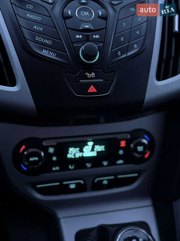 Хетчбек Ford Focus 2014 в Києві фото 22 Хетчбек Ford Focus 2014 в Києві