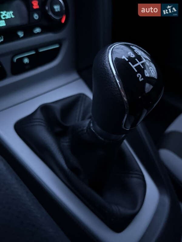Хетчбек Ford Focus 2014 в Києві фото 26 Хетчбек Ford Focus 2014 в Києві