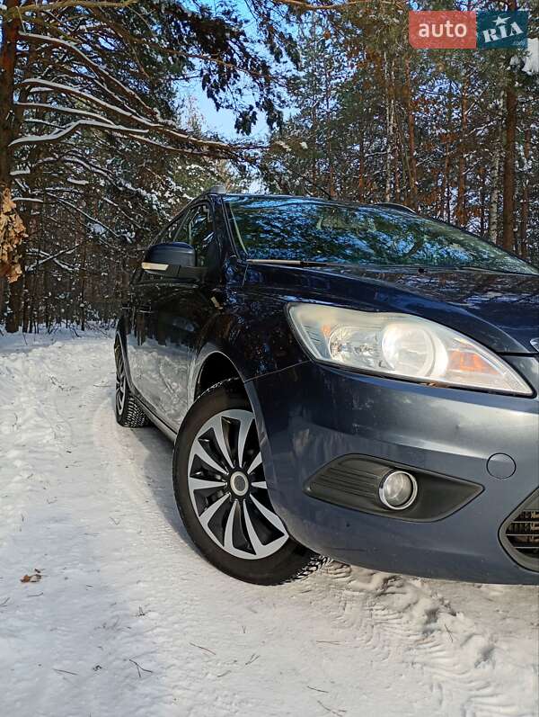 Универсал Ford Focus 2010 в Камне-Каширском