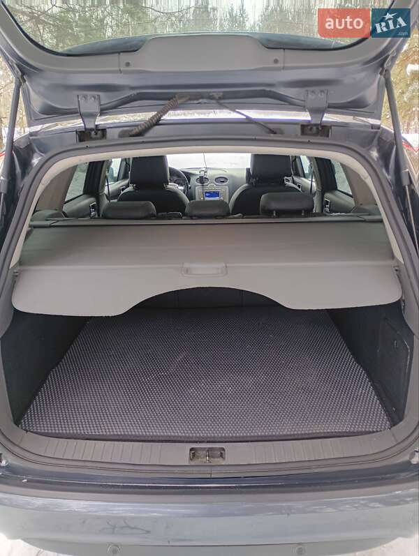 Универсал Ford Focus 2010 в Камне-Каширском