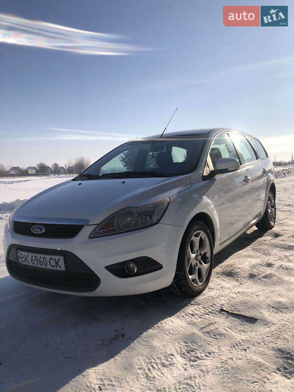 Ford Focus 2010 Ford Focus 2010