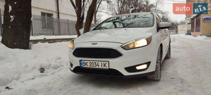 Хэтчбек Ford Focus 2016 в Ровно