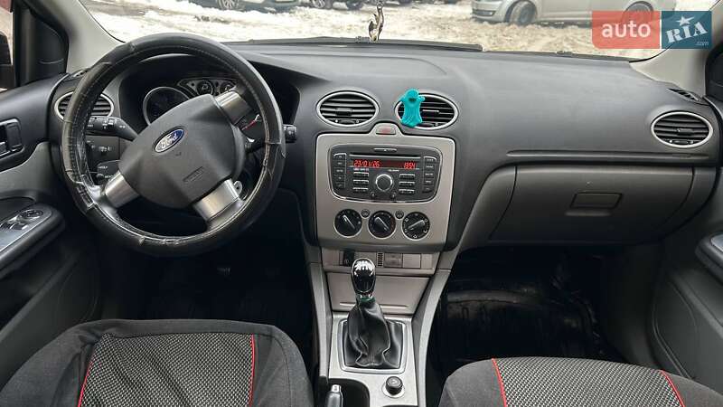 Хэтчбек Ford Focus 2010 в Днепре фото 5 Хэтчбек Ford Focus 2010 в Днепре